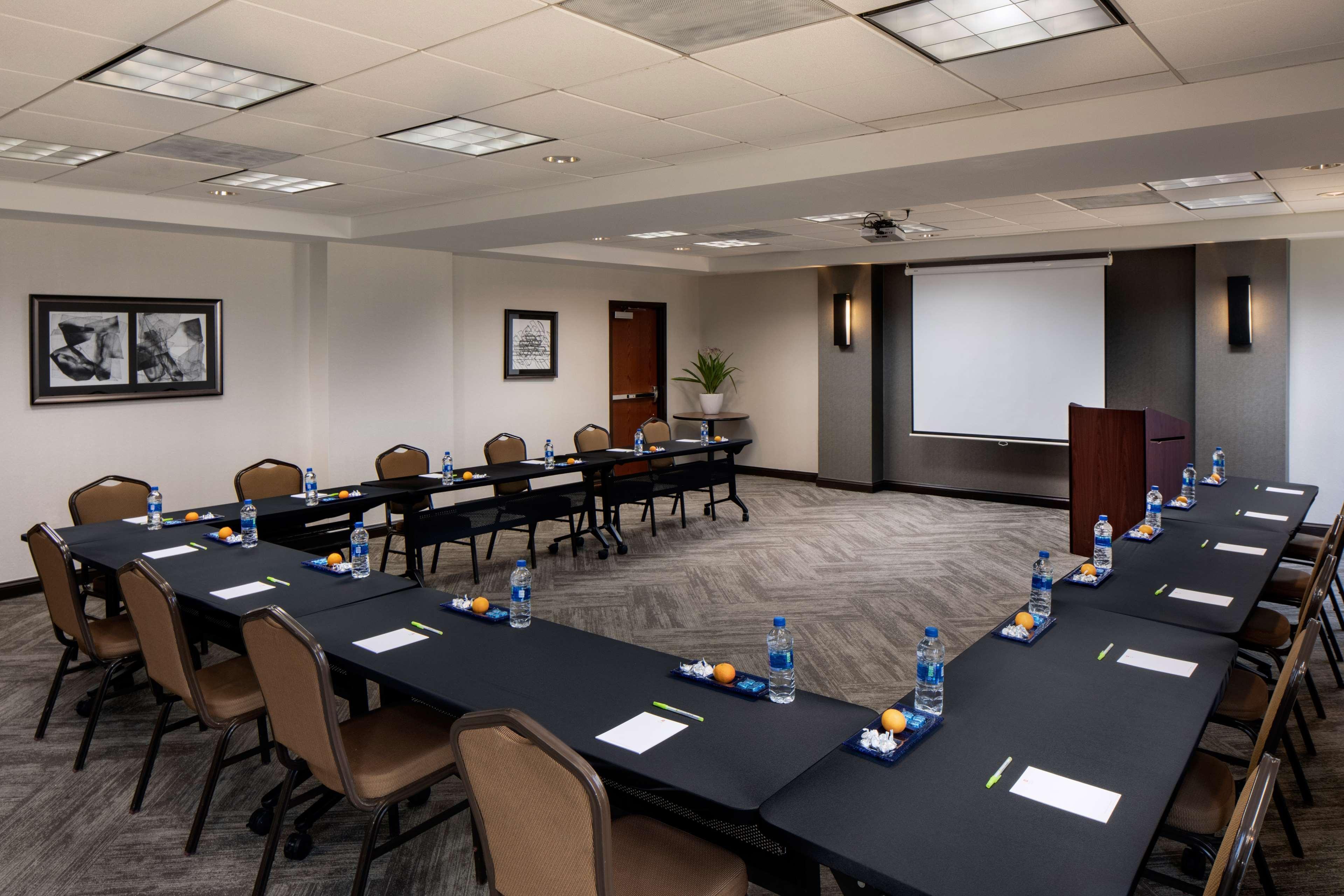Hyatt Place Charlotte Arrowood Extérieur photo