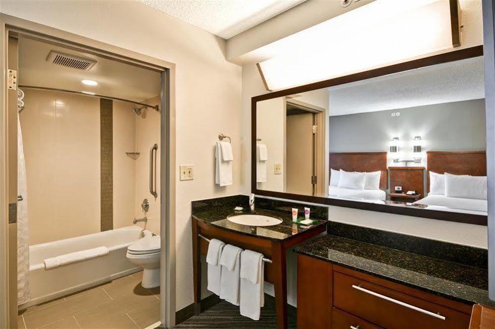 Hyatt Place Charlotte Arrowood Extérieur photo